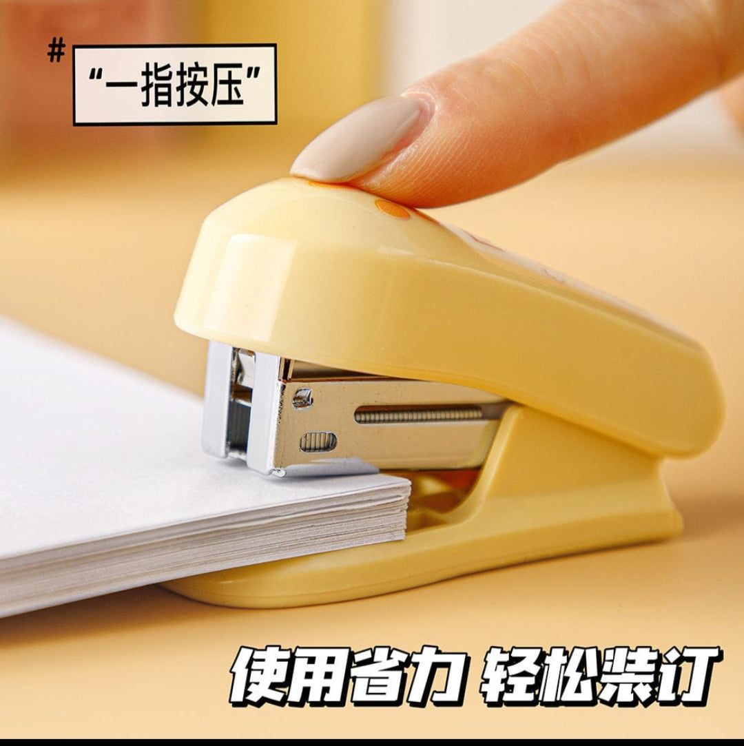 Stapler with Pins Blister Pack- Mixed Color 15