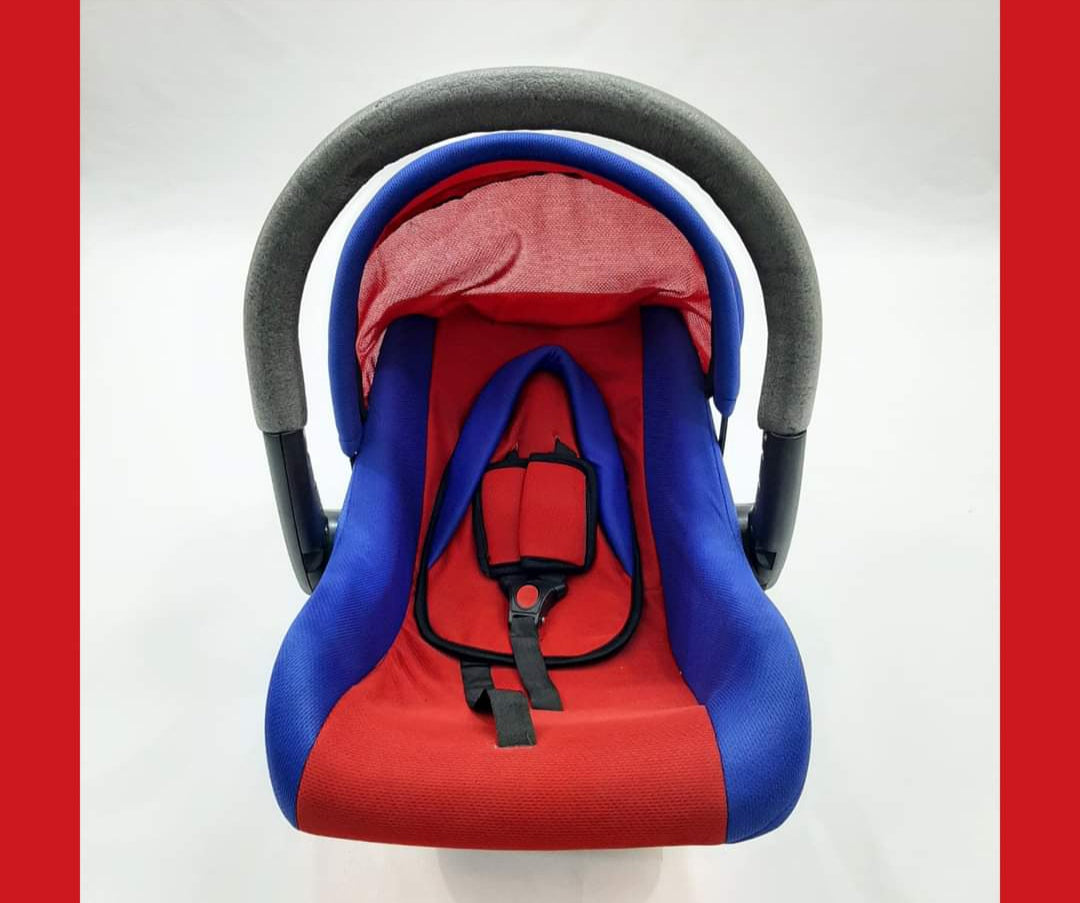 Mama Love Golden Cot Metal Hand 3