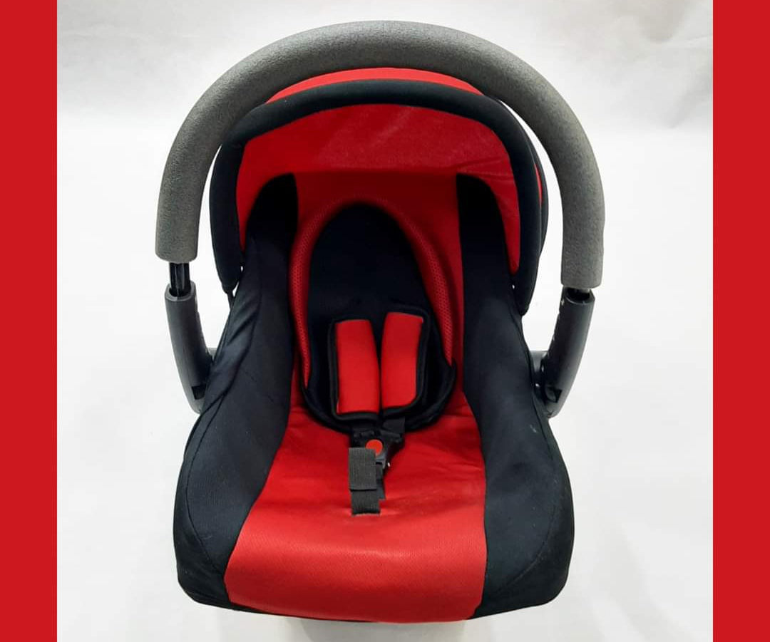 Mama Love Golden Cot Metal Hand 4