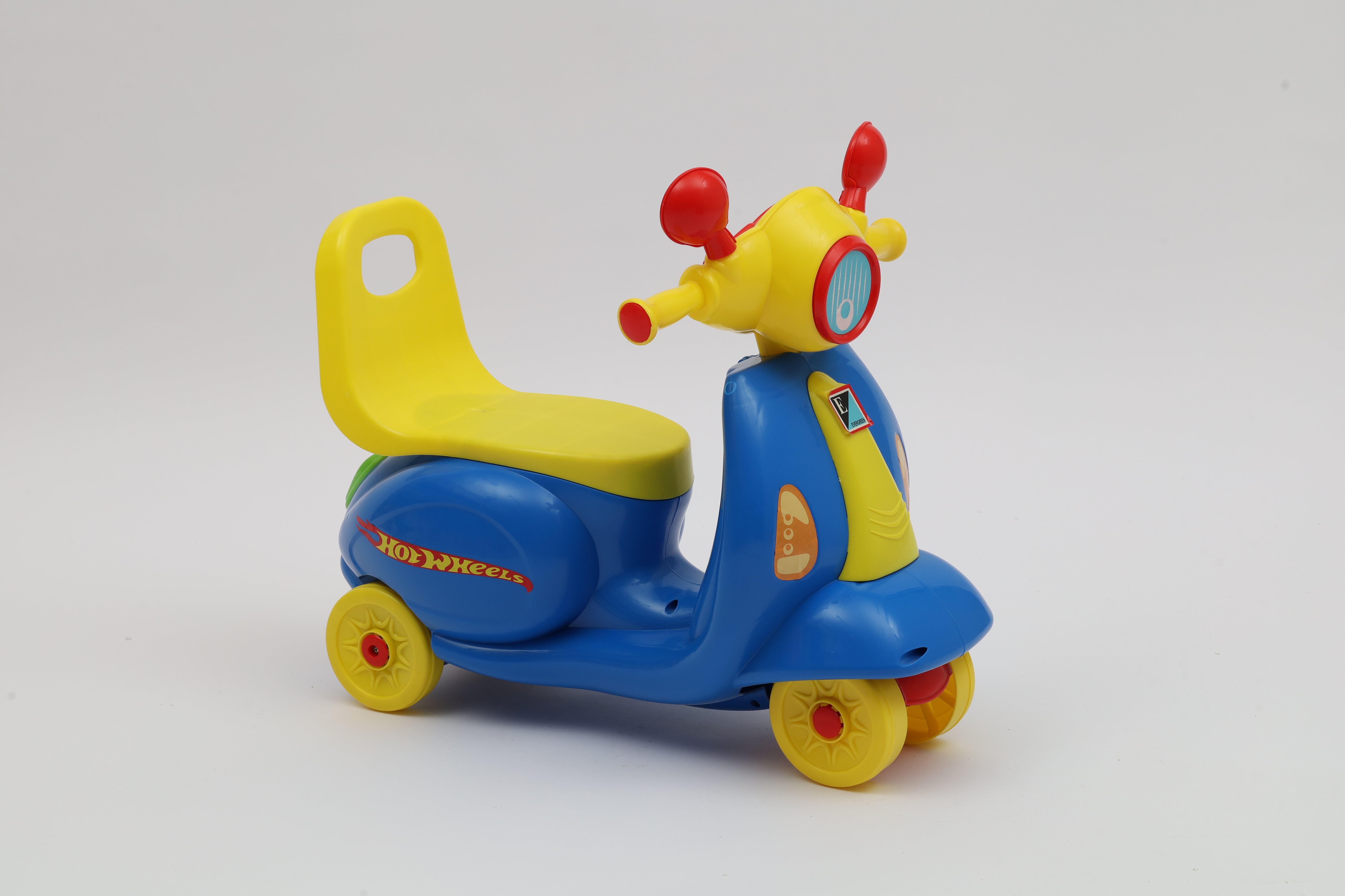 Evergreen Vespa Hotwheels Bike 15