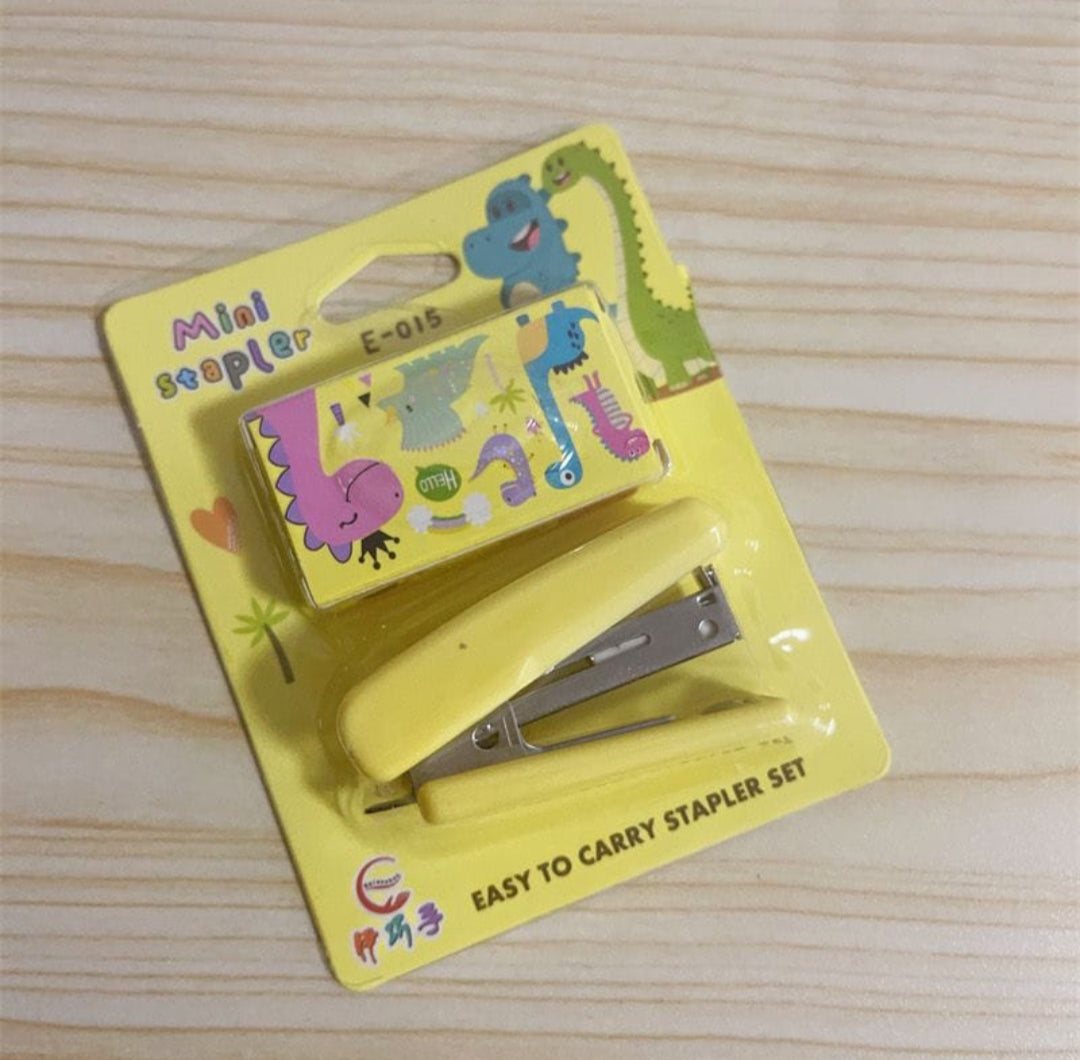Stapler with Pins Blister Pack- Mixed Color 10