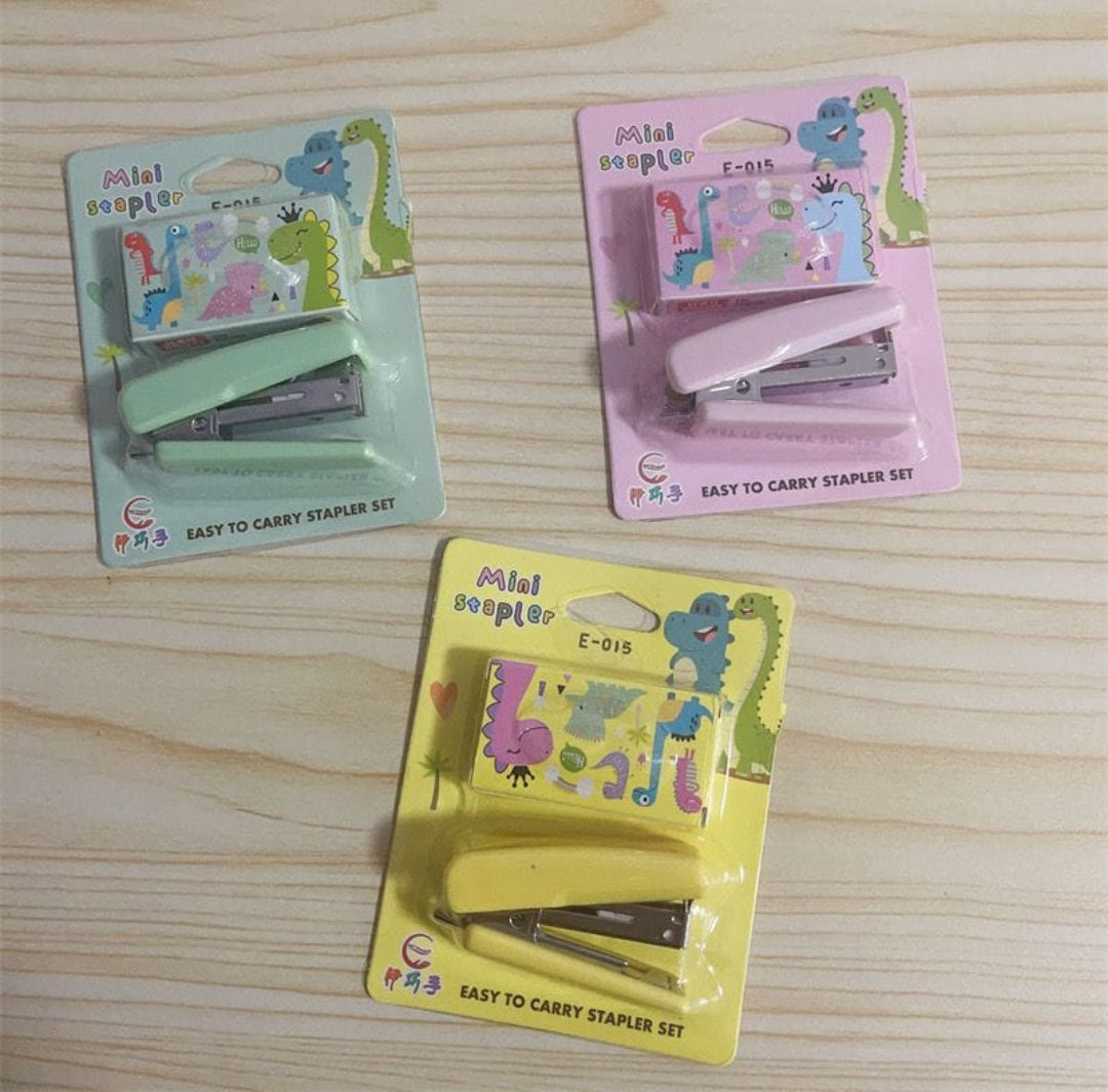 Stapler with Pins Blister Pack- Mixed Color 11