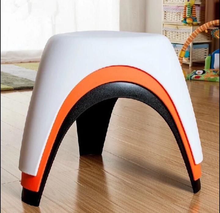 Evergreen Triangle Stool 15