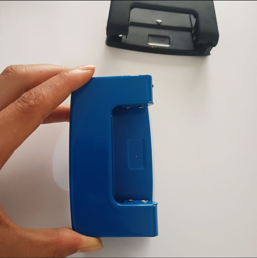 Hole Puncher- Mixed Color- 8230 3