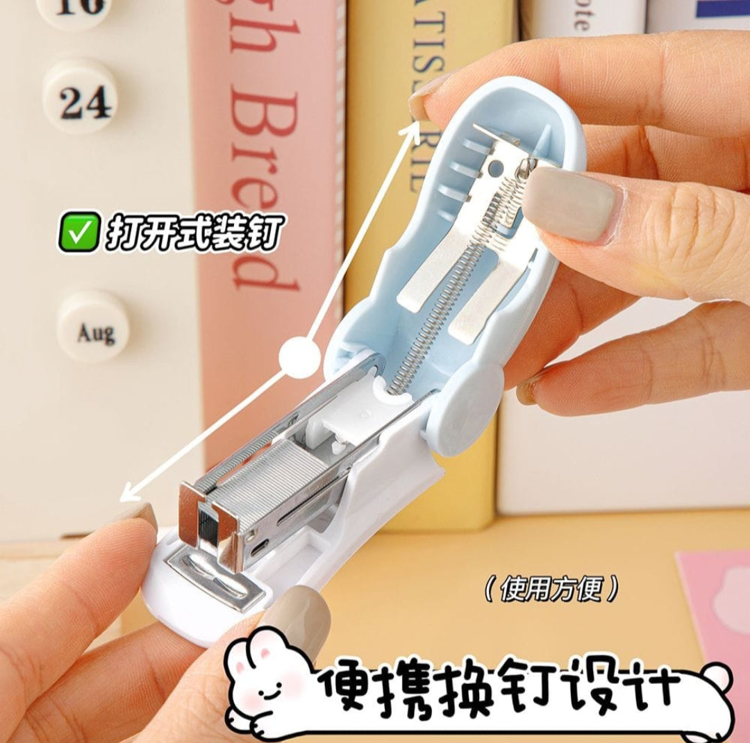 Stapler with Pins Blister Pack- Mixed Color 3